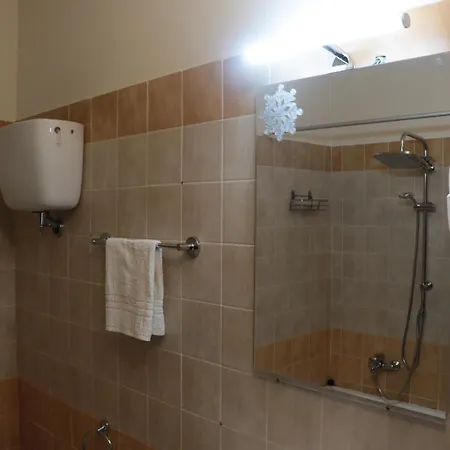 The Maze Couette-café