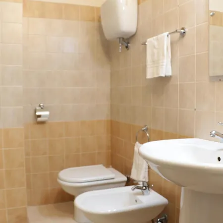 Couette-café The Maze Vibo Valentia